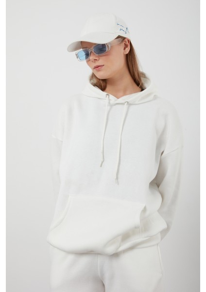 Tena Moda Kadın Ekru Üç İplik Kanguru Cepli Kapüşonlu Sweatshirt fiyatları