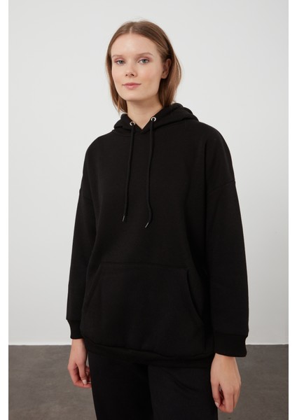 Tena Moda Kadın Siyah Üç İplik Kanguru Cepli Kapüşonlu Sweatshirt modelleri