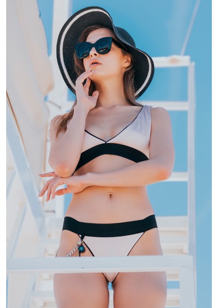 Bikini Takımı - V Yaka Pudra Düşük Bel