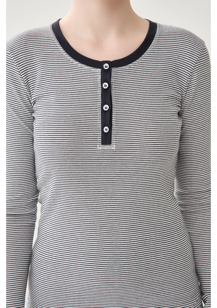 Lacivert T-Shirt fırsatları