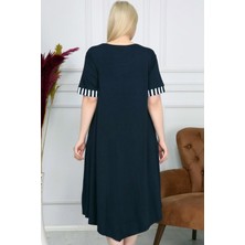 Kare Cepli Eteği Asimetrik ve Bloklu Kısa Kol Dökümlü Elbise