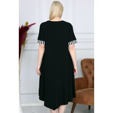 Kare Cepli Eteği Asimetrik ve Bloklu Kısa Kol Dökümlü Elbise