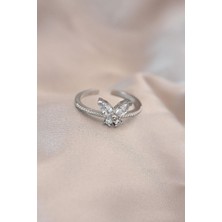 Clariss Ayarlamalı Gümüş Renk Metal Zirkon Taş ve Kristal Taşlı Kelebek Model Yüzük