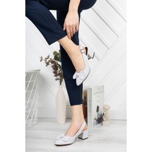 Merve Baş Kalın Topuk Beyaz Puantiyeli Kumaş Malzeme Klasik Topuklu Ayakkabı