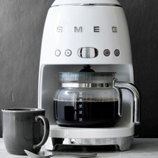 Smeg DCF02 Filtre Kahve Makinesi Cam Karaf