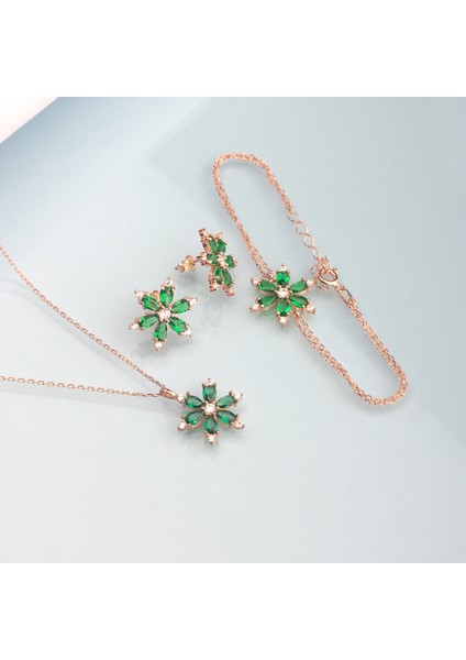 925 Ayar Gümüş Zümrüt Taşlı Nergis Çiçeği Takı Seti fiyatları