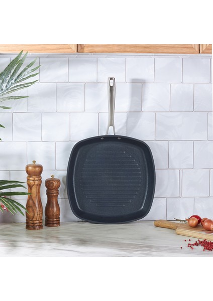 BioDiamond Pro İndüksiyon Tabanlı Grill Tava 28 cm 2,3 Lt fiyatları