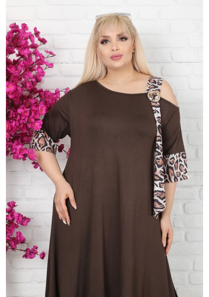 Asimetrik Omuz Detaylı Tokalı Leopar Desen Viskon Likralı Elbise modelleri