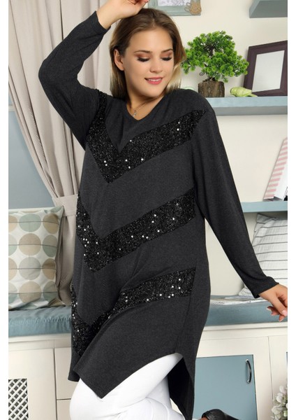 Yuvarlak Yaka Önü V Taş Detaylı Uzun Kol Dökümlü Rahat Tunik fiyatları