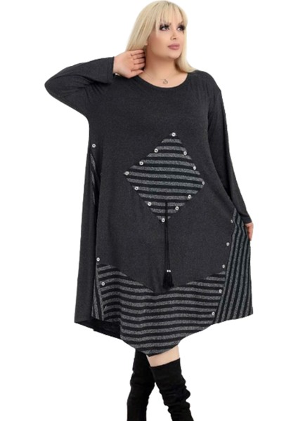 Eteği Asimetrik ve Bloklu Kare Cepli Uzun Kol Dökümlü Elbise modelleri