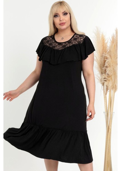 Dökümlü Kesim Yaka Dantel ve Fırfır Detaylı Kısa Kol Elbise modelleri