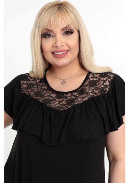 Dökümlü Kesim Yaka Dantel ve Fırfır Detaylı Kısa Kol Elbise indirimleri