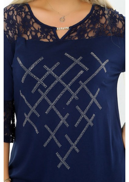 Önü Taş Baskılı Dantel Detaylı V Yaka Kısa Kol Yırtmaçlı Tunik indirimleri
