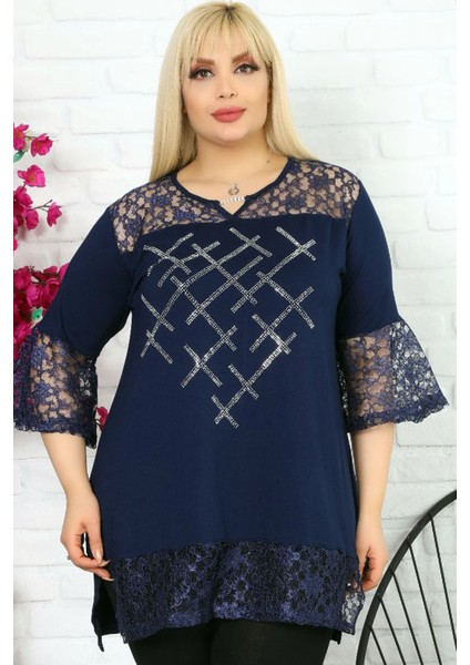 Önü Taş Baskılı Dantel Detaylı V Yaka Kısa Kol Yırtmaçlı Tunik modelleri