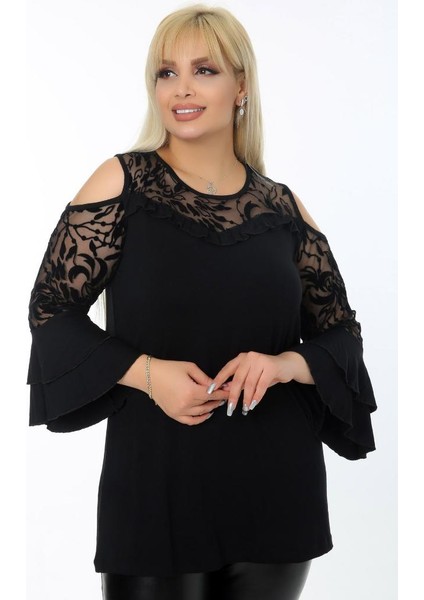 Göğsü ve Kolu Dantel Detaylı Volanlı Kol Rahat Dökümlü Tarz Bluz fiyatları