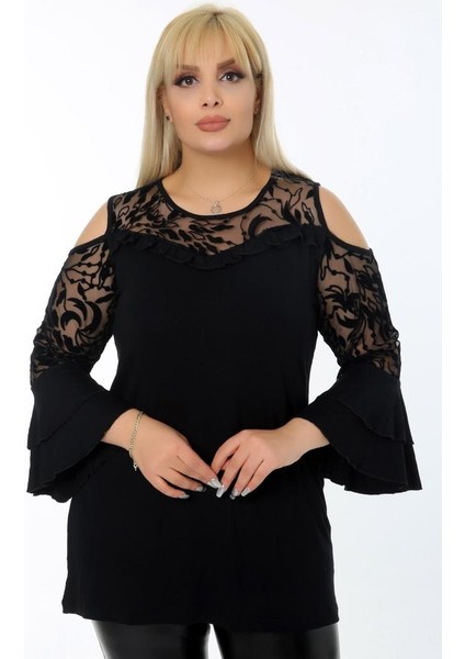 Göğsü ve Kolu Dantel Detaylı Volanlı Kol Rahat Dökümlü Tarz Bluz fırsatları