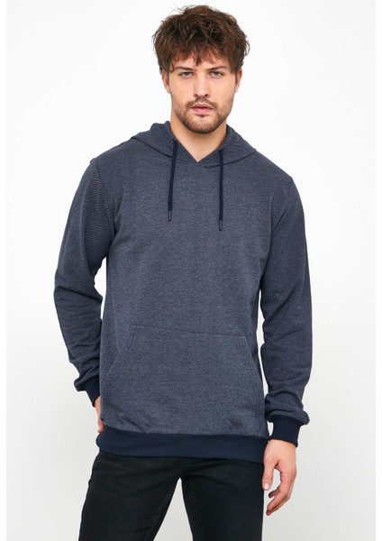 Erkek Lacivert Bisiklet Yaka Nakış Detaylı  Regular Fit Sweatshirt