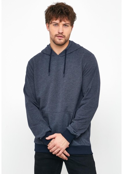 Erkek Lacivert Bisiklet Yaka Nakış Detaylı  Regular Fit Sweatshirt