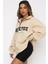 Kadın Bej Kapüşonlu Sweatshirt Grafik Desenli Fermuar Detaylı Rahat Kesim 2