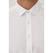 ALTINYILDIZ CLASSICS Erkek Beyaz Ütü Gerektirmeyen Non-iron Slim Fit Dar Kesim %100 Pamuk Armürlü Gömlek
