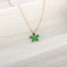 Ravza Gümüş 925 Ayar Gümüş Zümrüt Taşlı Papatya Kolye 