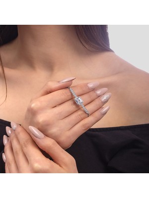 Miavi Silver 925 Ayar Gümüş Pırlanta Modeli Baget Taşlı Bileklik