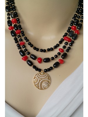 May Collection Gold Zirkon Taşlı Uçlu Siyah Oniks Akik Doğaltaş ve Kırmızı Mercan Doğaltaş Tasarım Üçlü Kolye
