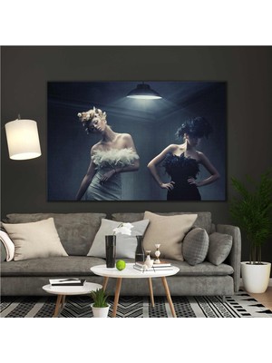 SML Tablo Işık Altındaki Kadın Modeller Siyah Beyaz Elbise Kanvas Tablo