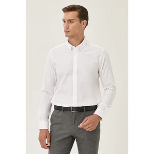 ALTINYILDIZ CLASSICS Erkek Beyaz Ütü Gerektirmeyen Non -ıron Slim Fit Dar Kesim %100 Pamuk Düğmeli Yaka Gömlek