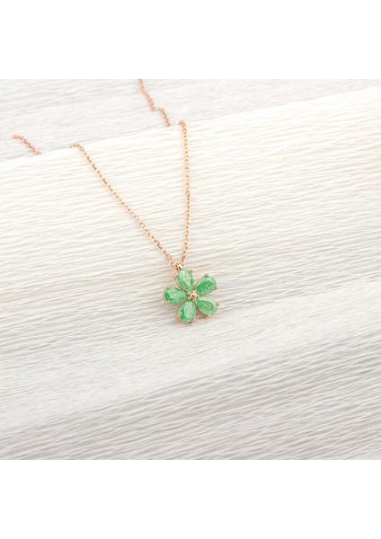 925 Ayar Gümüş Yeşil Taşlı Papatya Kolye fiyatları