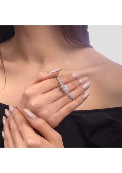 925 Ayar Gümüş Pırlanta Modeli Baget Taşlı Bileklik