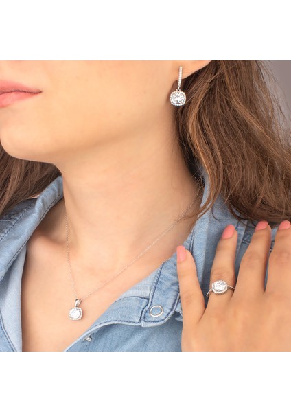 925 Ayar Gümüş Pırlanta Modeli Tektaş Takı Seti