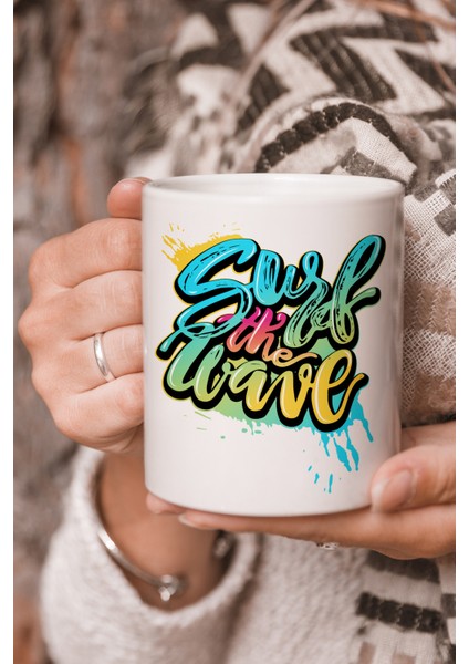 Vektörel Çizim Surf The Wave Yazılı Logo Baskılı Kupa Bardak