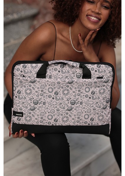 15.6'' Taban Korumalı, Omuz Askılı, Desenli Notebook Laptop Macbook Çantası - Space fırsatları
