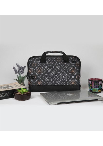 13'' - 13.3'' Taban Korumalı, Omuz Askılı Desenli Macbook Air-Pro Laptop Çantası - Gordion fiyatları