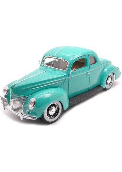 1/18 1939 Model Ford Deluxe Yeşil