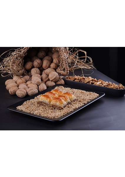 Nacaroğlu Cevizli Baklava