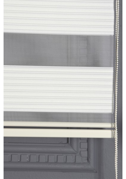 Pliseli Beyaz Zebra Stor Perde indirimleri