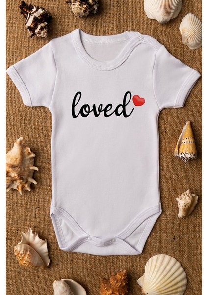 Beyaz Bebek Loved Baskılı Çıtçıtlı Body
