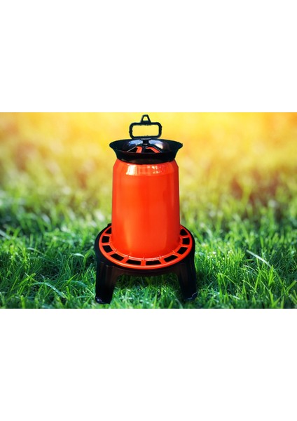 15 Litre Ayaklı Tavuk Yemlik