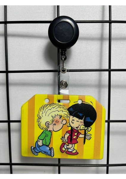 Cedric ve Chen Yaka Kart Kılıfı