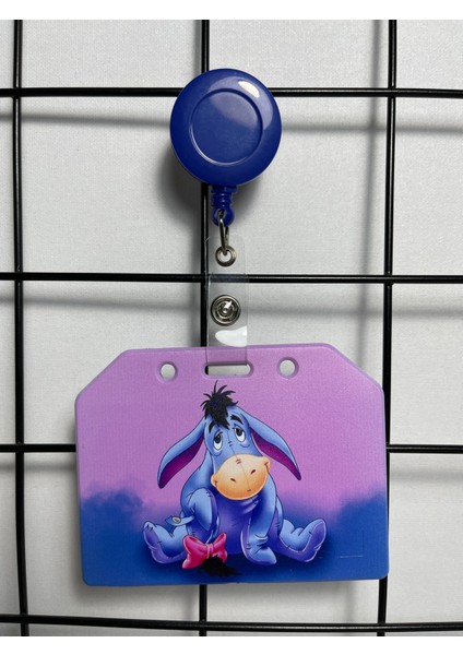 Winnie Eşşek Şaşkın Yaka Kart Kılıfı