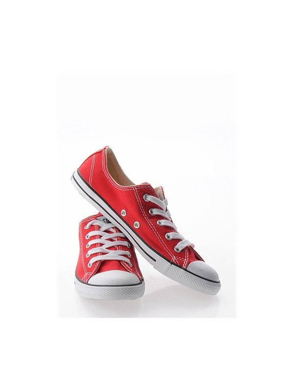 chuck taylor dainty white