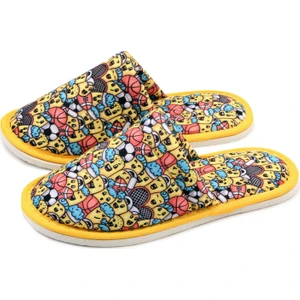 Unisex Sarı Sporcu Emoji Desenli Yumuşak Tabanlı Ev Terlik