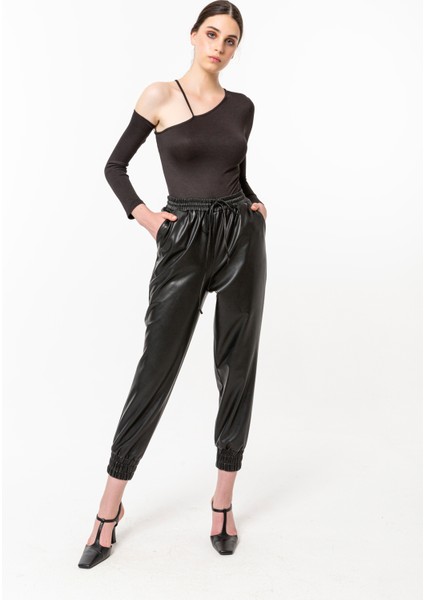 Beli Paçası Lastikli Deri Pantolon Siyah modelleri