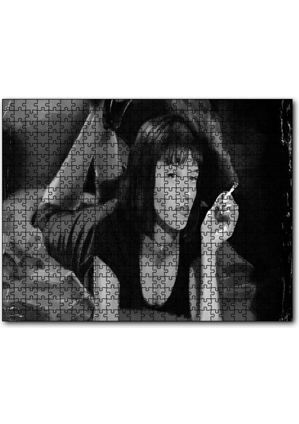 Cakapuzzle Pulp Fiction Ucuz Roman 1994 Siyah Baeyaz Görseli 255 Parça Puzzle Yapboz Mdf (Ahşap)