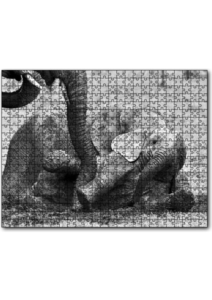 Cakapuzzle Annesiyle Çamurda Oynayan Yavru Fil Siyah Beyaz 255 Parça Puzzle Yapboz Mdf (Ahşap)