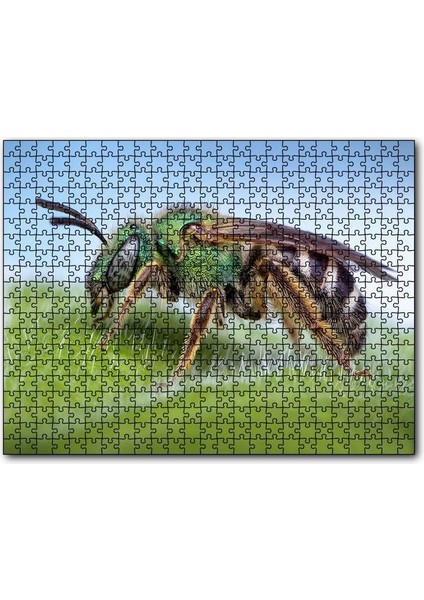 Cakapuzzle Yaprağın Üzerindeki Yaban Arısı Makro Çekim 255 Parça Puzzle Yapboz Mdf (Ahşap)