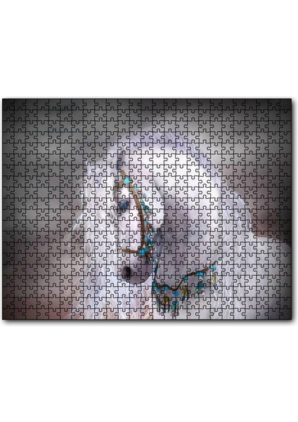 Cakapuzzle Beyaz At Yelesi ve Süslü Koşumları 120 Parça Puzzle Yapboz Mdf (Ahşap)