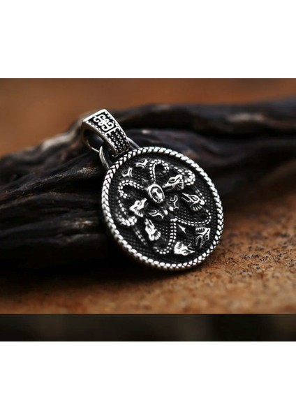 Daisyshop Retro Eskitme Dizayn Paslanmaz Çelik Yunan Mitolojisi Medusa Kolye fırsatları